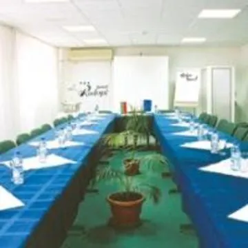 Rodopi Otel 3*